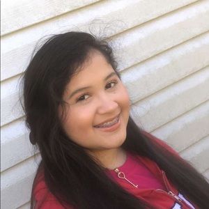 Meet your Posher, Raquel